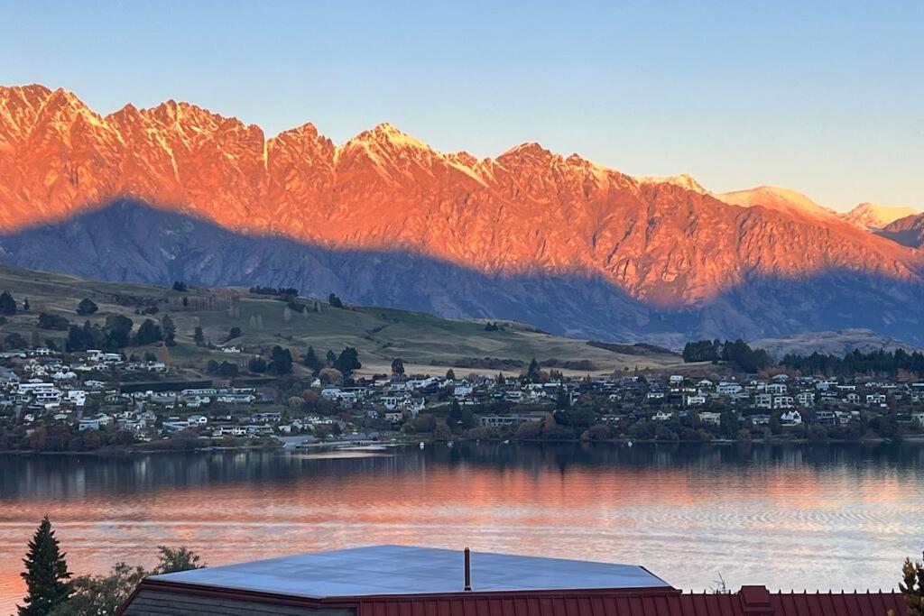 Lakeview Home Retreat At Queenstown Hill Eksteriør billede